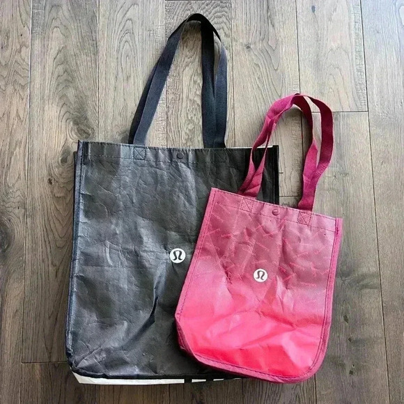 Lululemon Reusable Tote Shopping Bags Bundle Lot of 2 Black White Red Size L/S - Picture 1 of 4